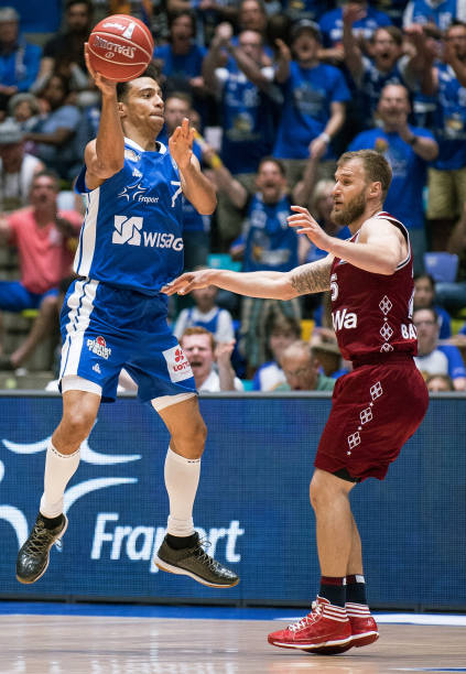 稳的老将经 稳的老将经